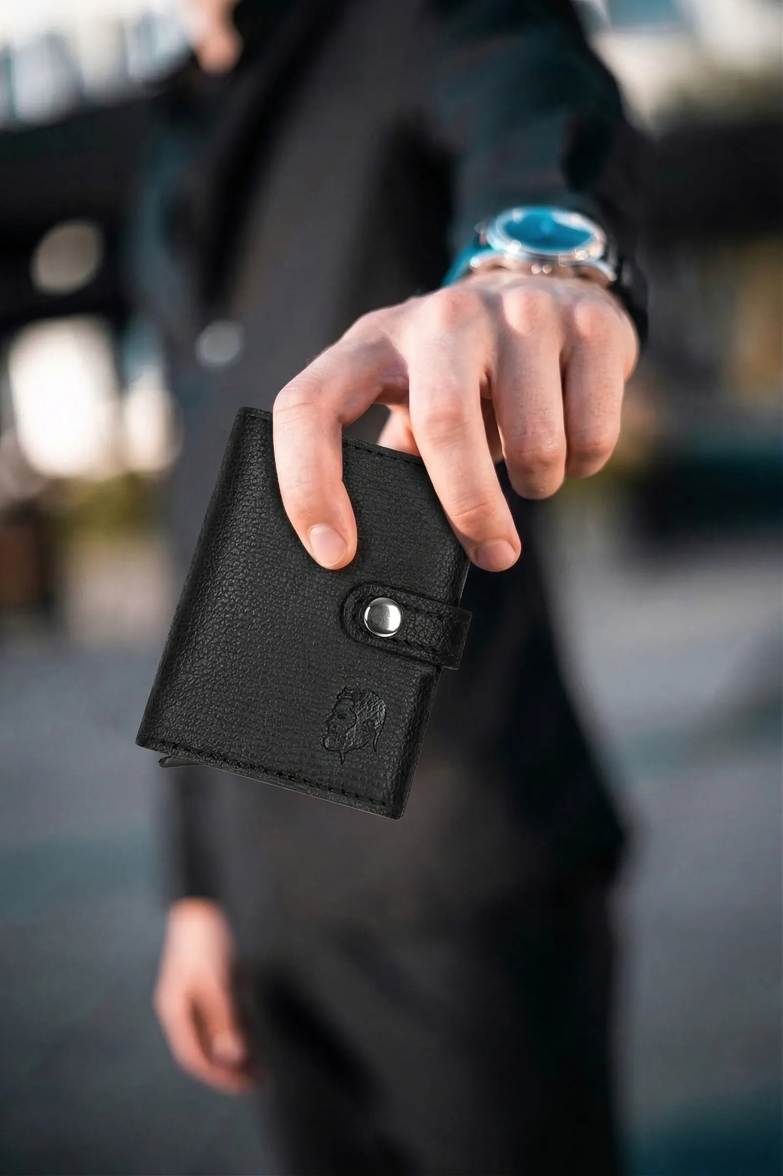 AI wallet handheld